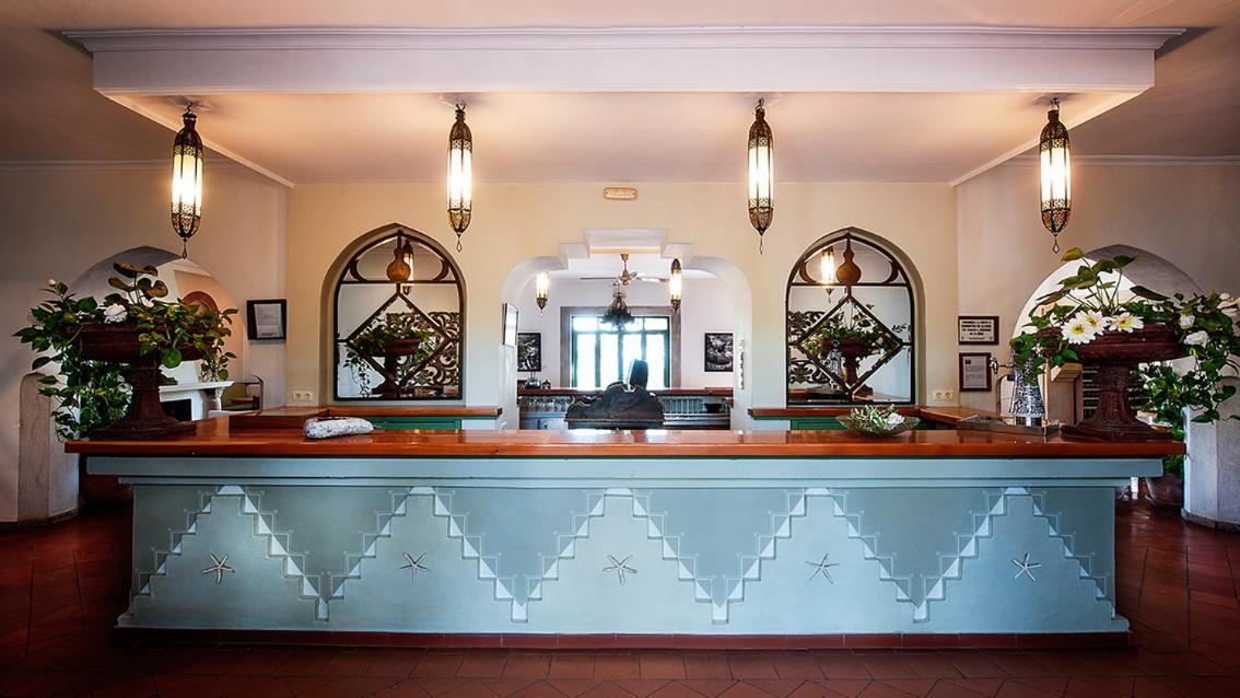 Hurricane Hotel